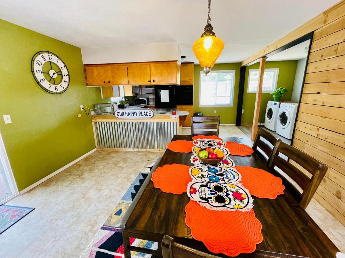 فيلا Colorful 50'S Ranch In The Heart Of يوجين، أوريغون المظهر الخارجي الصورة